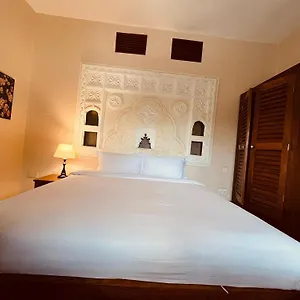 Yushili Hotel